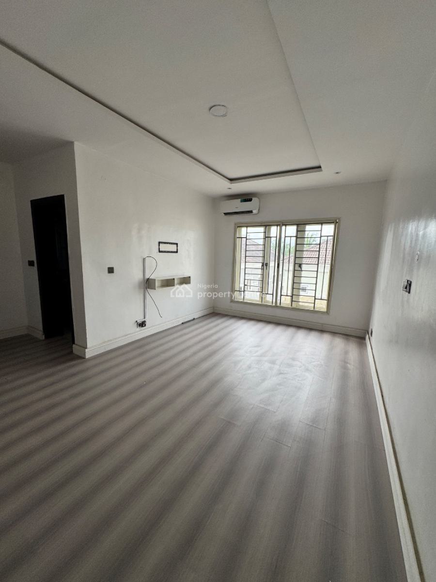 Fully Serviced 3 Bed Apartment in an Estate, Lekki Phase 1, Lekki, Lagos, Flat / Apartment for Rent