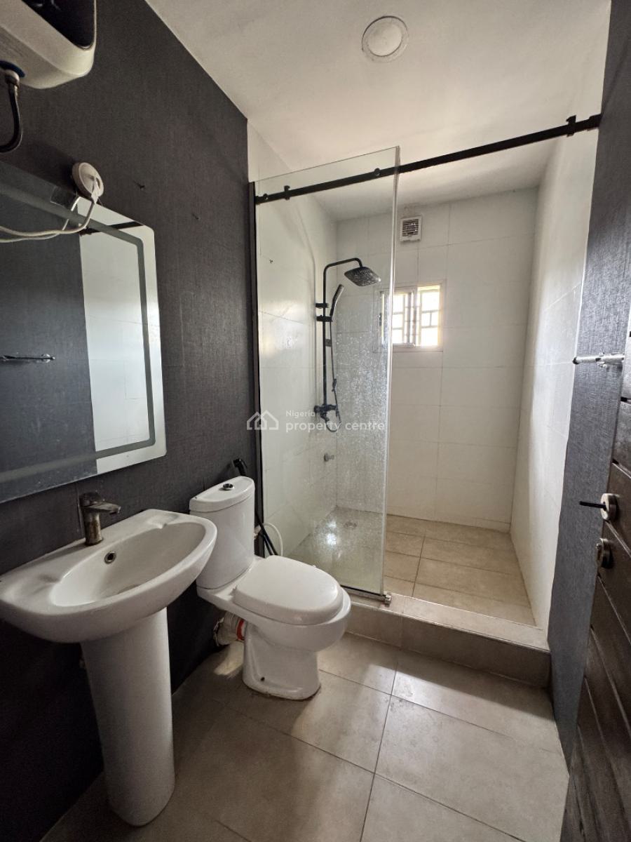 Fully Serviced 3 Bed Apartment in an Estate, Lekki Phase 1, Lekki, Lagos, Flat / Apartment for Rent