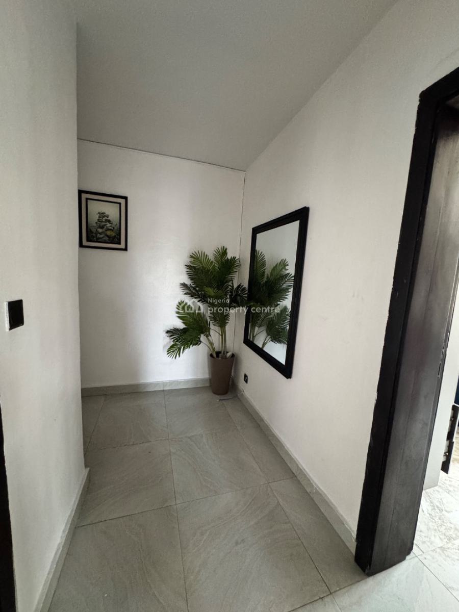 Fully Serviced 3 Bed Apartment in an Estate, Lekki Phase 1, Lekki, Lagos, Flat / Apartment for Rent