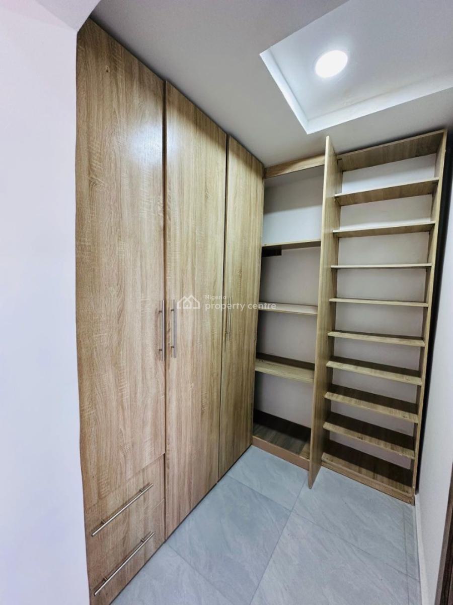 an Alluring 4 Bedroom Terraced  Duplex with Bq, Ologolo, Lekki, Lagos, Terraced Duplex for Sale