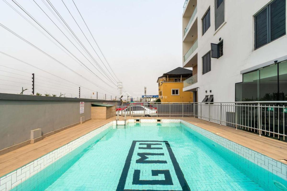 Luxurious 2-bedroom Penthouse  with Gym and Swimming Pool, Lekki Phase 1, Lekki, Lagos, Flat / Apartment Short Let