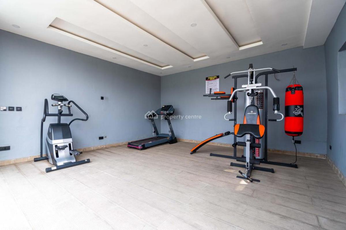 Luxurious 2-bedroom Penthouse  with Gym and Swimming Pool, Lekki Phase 1, Lekki, Lagos, Flat / Apartment Short Let