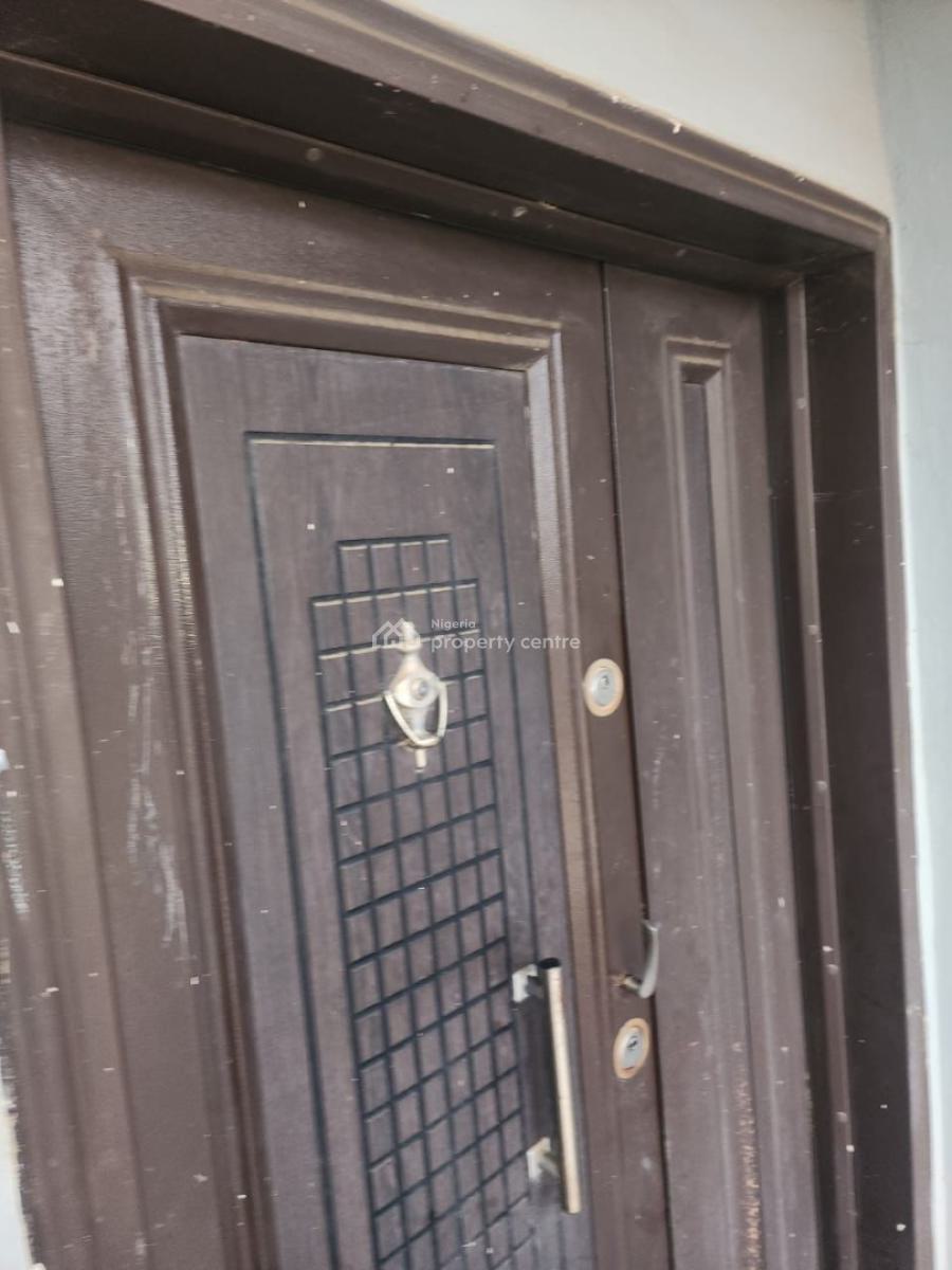 Newly Built 3 Bedroom Flat, Abbey Thecnical Off Akala Express Oluyole Extension, Ibadan South-west, Oyo, Flat / Apartment for Rent