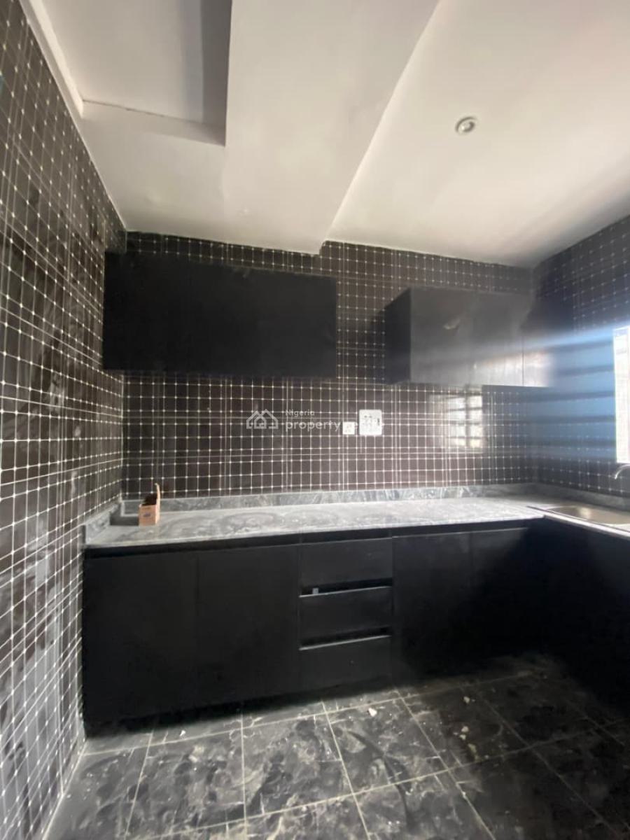 Nice 2 Bedroom Flat with Sweet Modern Facilities, Ateere,tipper Garage,off Akala Express, Ibadan, Oyo, Flat / Apartment for Rent