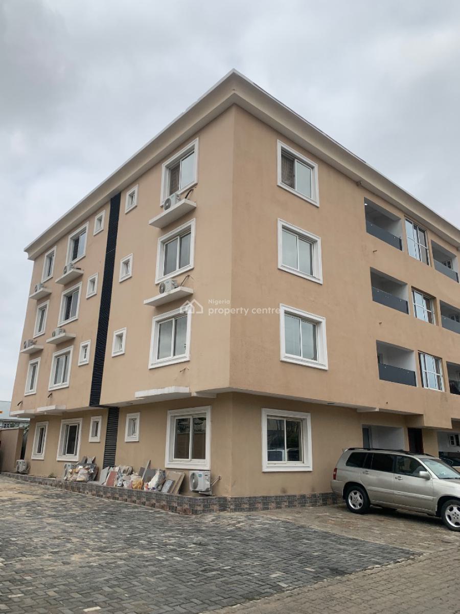 Self Serviced 3 Bedroom Flat with Bq, Lekki Phase 1, Lekki, Lagos, Flat / Apartment for Rent