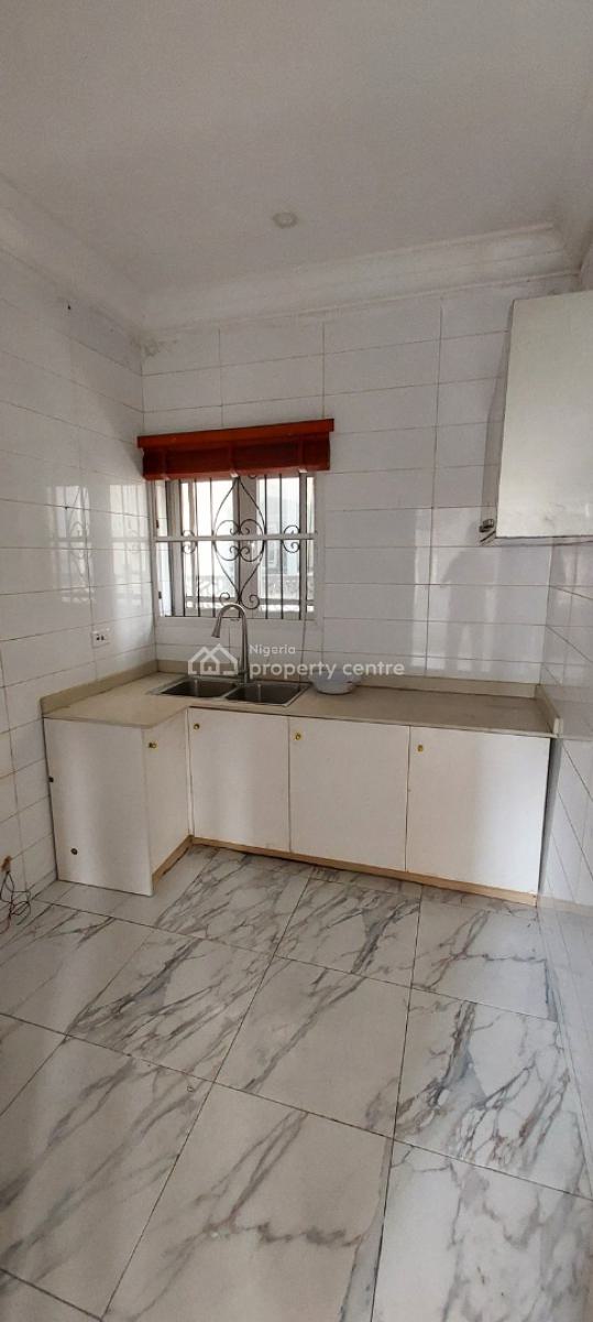 Newly Renovated 2 Bedroom Flat, Idado, Lekki, Lagos, Flat / Apartment for Rent