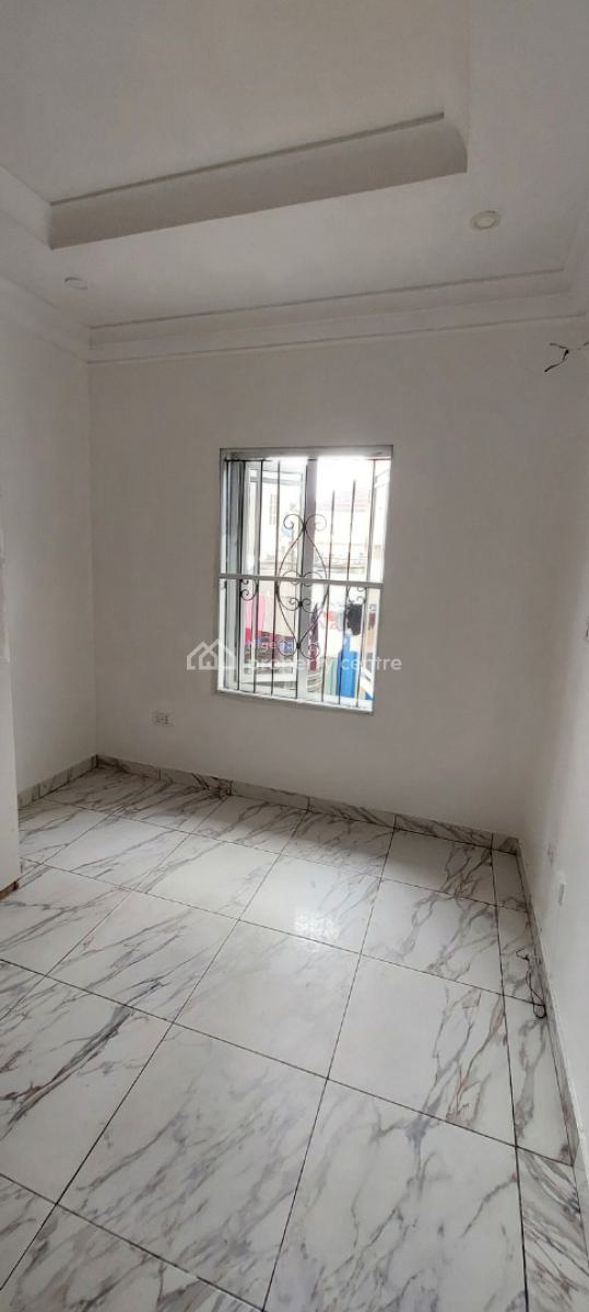 Newly Renovated 2 Bedroom Flat, Idado, Lekki, Lagos, Flat / Apartment for Rent