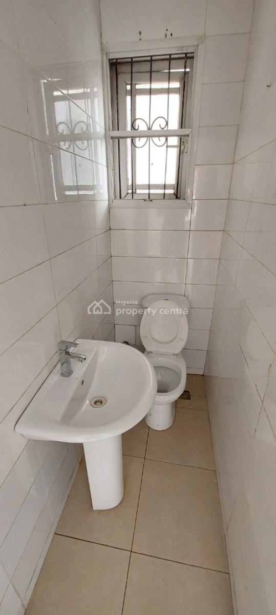 Newly Renovated 2 Bedroom Flat, Idado, Lekki, Lagos, Flat / Apartment for Rent