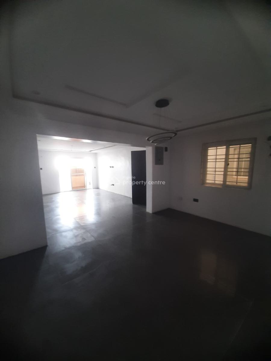 Self-serviced and Brand New 3 Bedroom En-suite Flat with Fitted Kitche, Lekki Phase 1, Lekki, Lagos, Flat / Apartment for Rent