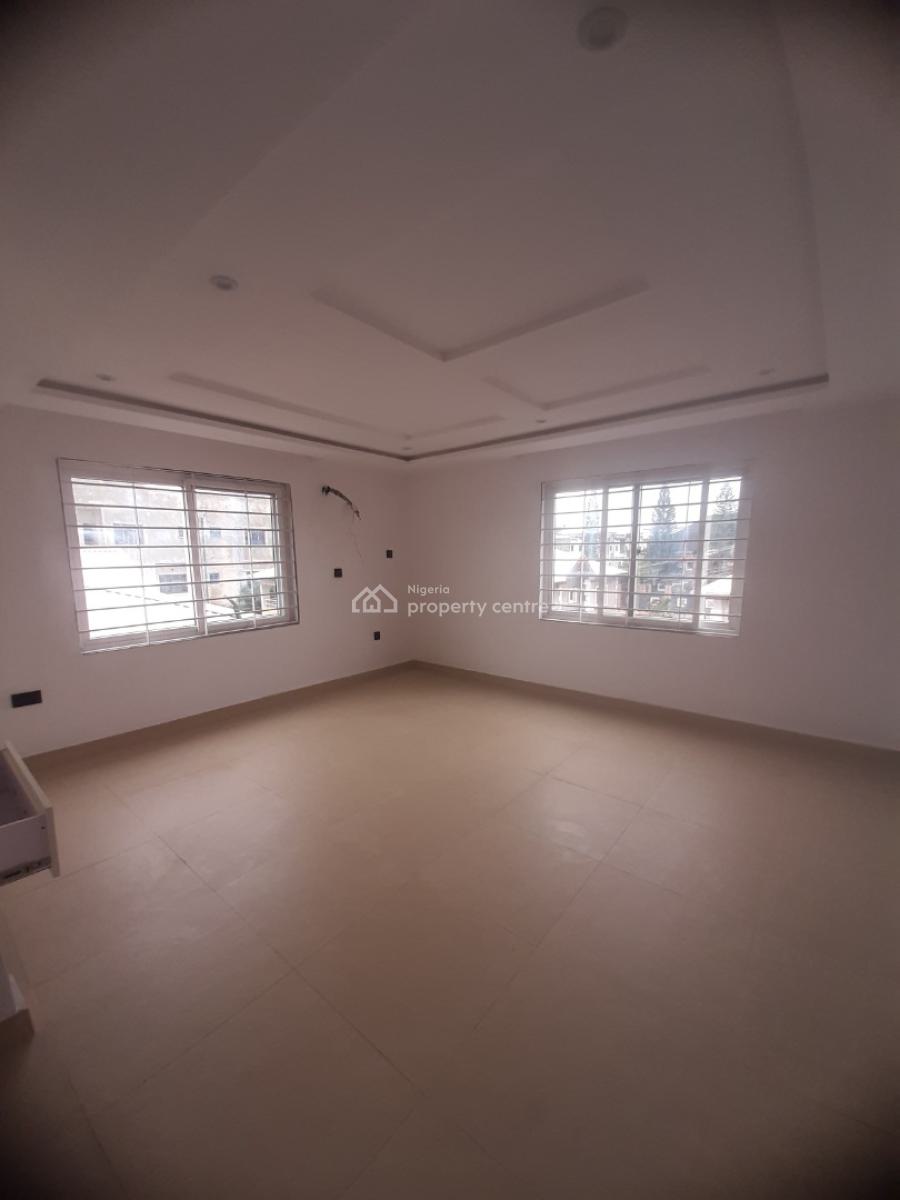 Self-serviced and Brand New 3 Bedroom En-suite Flat with Fitted Kitche, Lekki Phase 1, Lekki, Lagos, Flat / Apartment for Rent