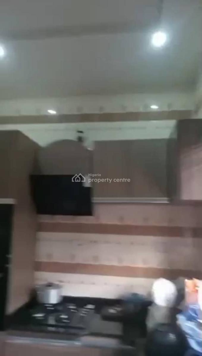 Lovely 3bedroom Flat, Off Bode Thomas Road, Surulere, Lagos, Flat / Apartment for Sale