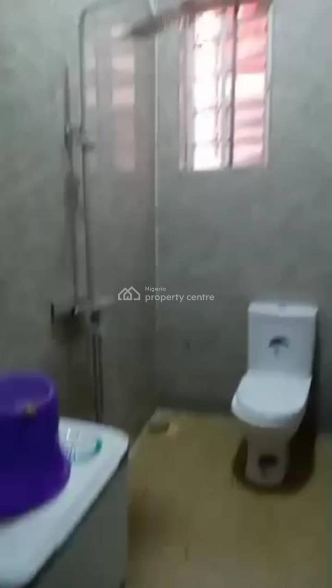 Lovely 3bedroom Flat, Off Bode Thomas Road, Surulere, Lagos, Flat / Apartment for Sale
