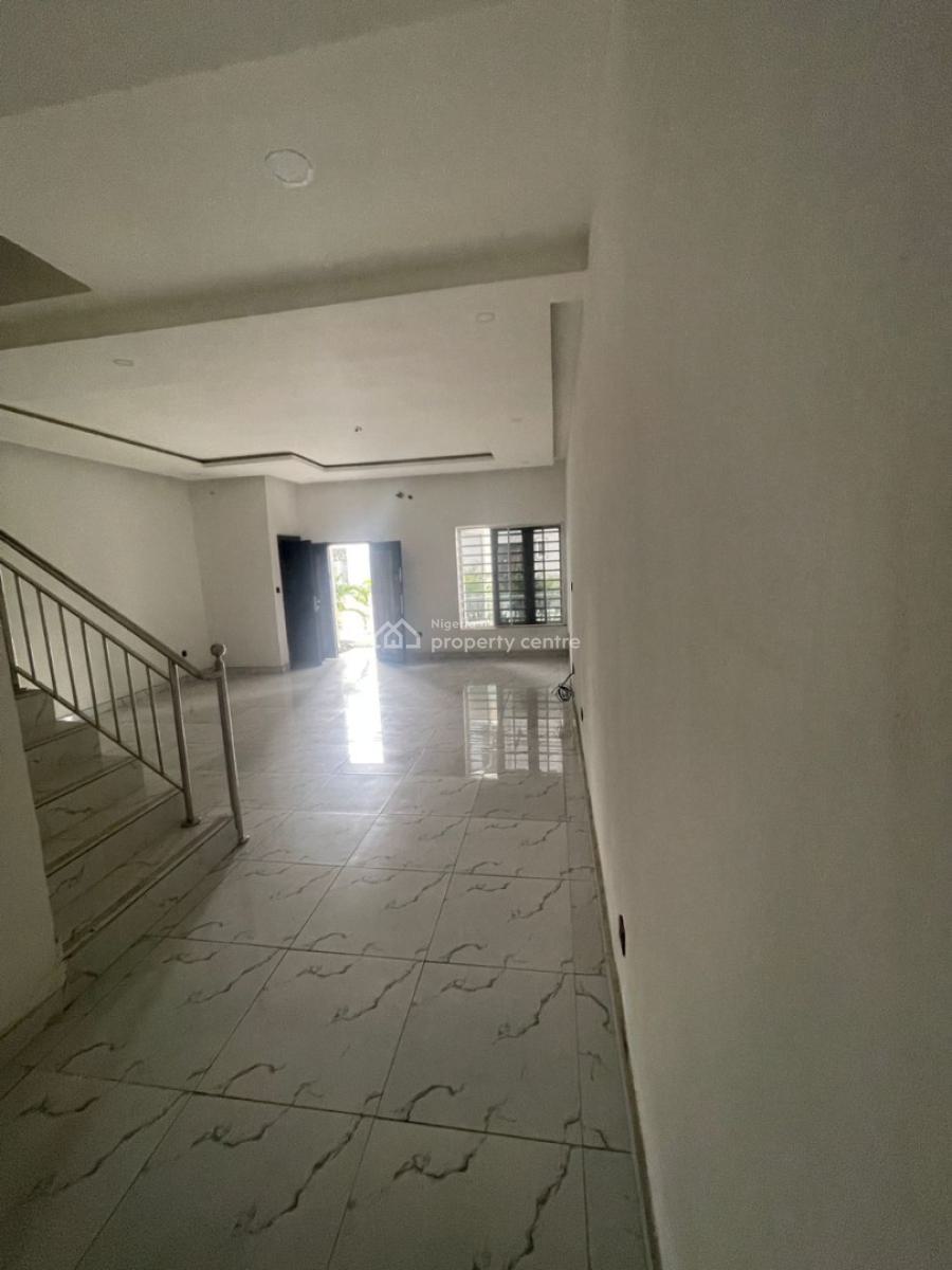 Luxurious 4bedroom Terrace Duplex at Ajah Ilaje Mobil Road, Ajah Ilaje Mobil Road, Ajah, Lagos, Terraced Duplex for Rent