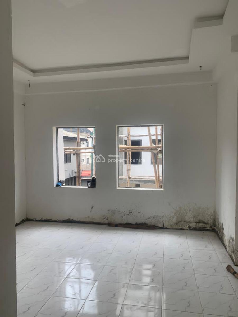 Well Built 3 Bedroom Apartment, Gbagada Phase 1, Gbagada, Lagos, Flat / Apartment for Sale