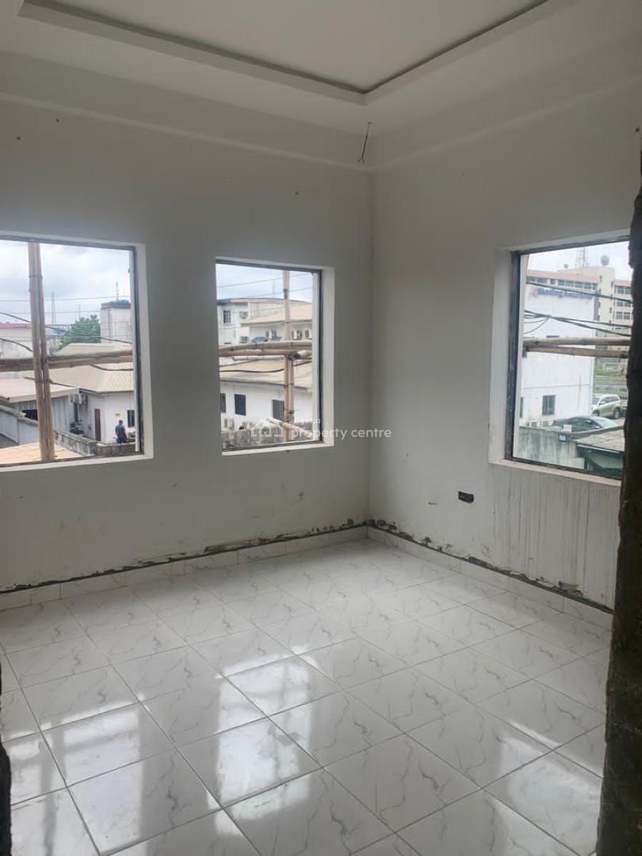 Well Built 3 Bedroom Apartment, Gbagada Phase 1, Gbagada, Lagos, Flat / Apartment for Sale