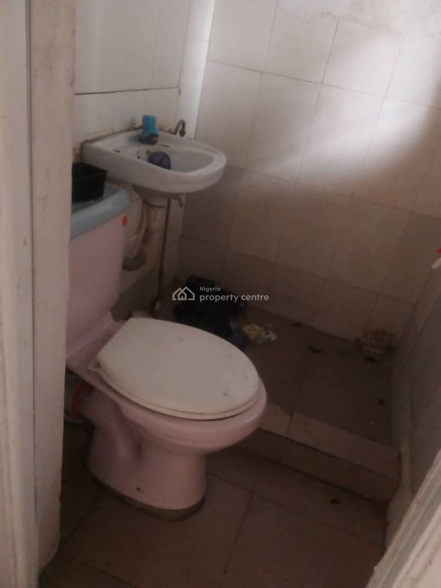 Self Serviced 1 Bedroom Apartment, Gated and Secured Estate Off Chevron Drive, Idado, Lekki, Lagos, Self Contain (single Rooms) for Rent