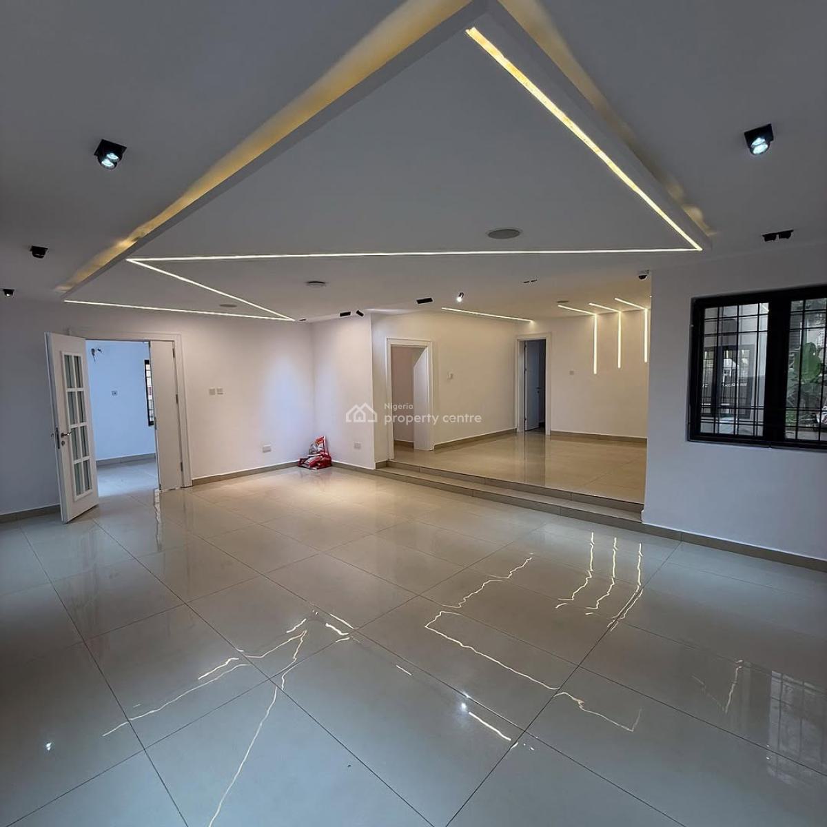 Brand New  5 Bedroom Semi Detached Duplex 1 Room Bq, Guzape District, Abuja, Semi-detached Duplex for Sale