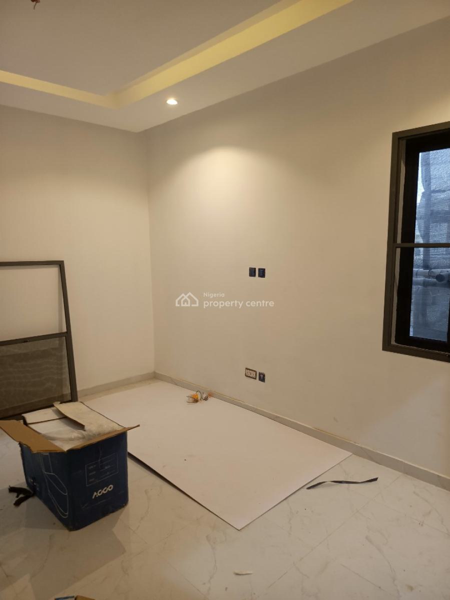 2 Bedroom Apartment, Ikate Salem, Lekki Phase 2, Lekki, Lagos, Flat / Apartment for Sale