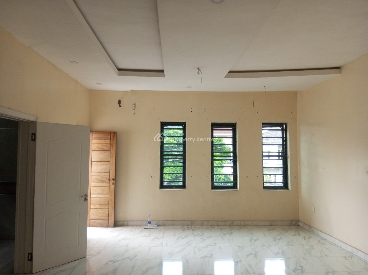 Well Maintained 4 Bed Semi Detached Duplex in a Call-in Estate, Agungi, Lekki, Lagos, Semi-detached Duplex for Rent