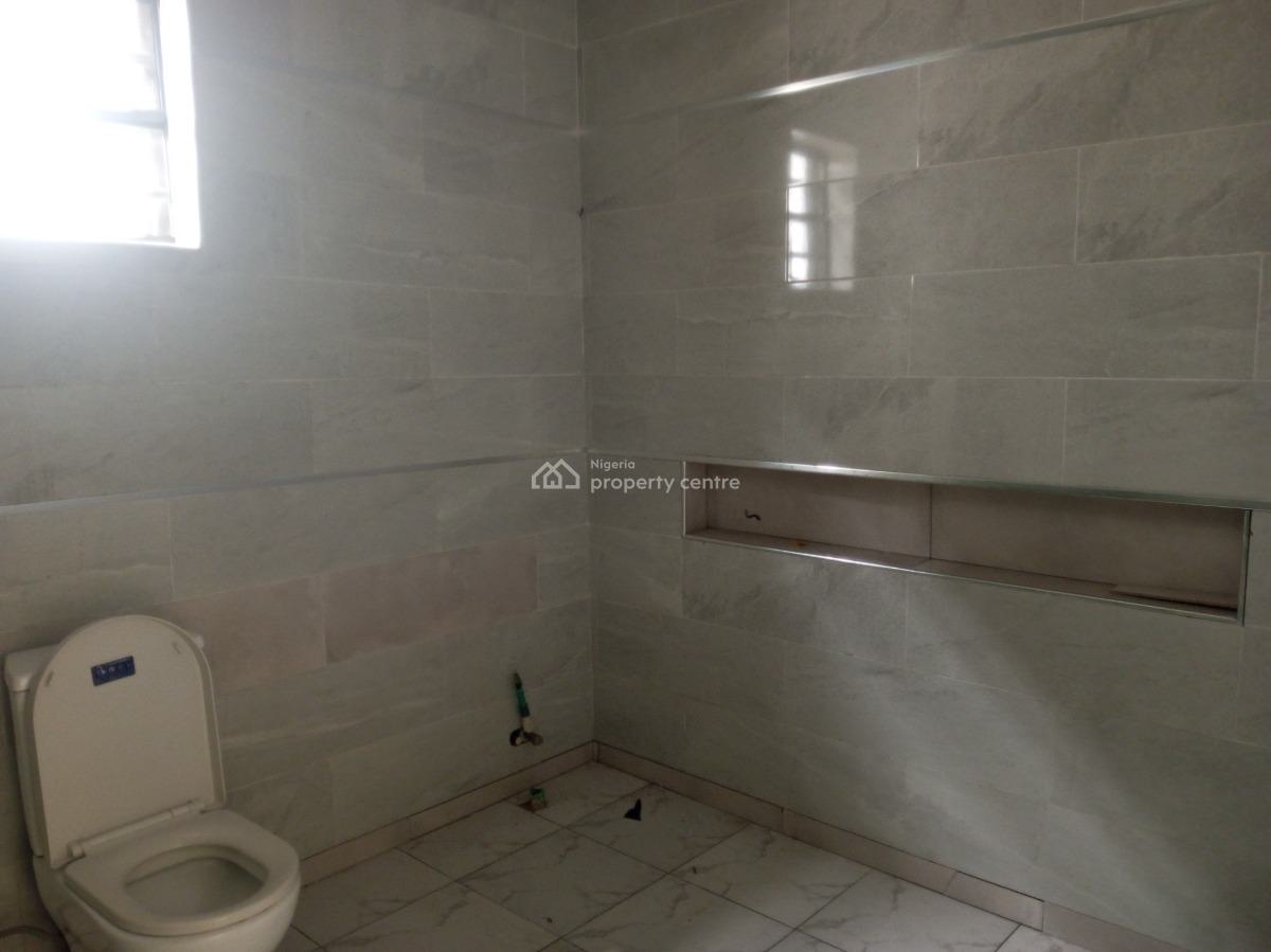 Well Maintained 4 Bed Semi Detached Duplex in a Call-in Estate, Agungi, Lekki, Lagos, Semi-detached Duplex for Rent