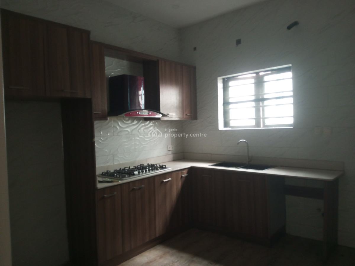 Well Maintained 4 Bed Semi Detached Duplex in a Call-in Estate, Agungi, Lekki, Lagos, Semi-detached Duplex for Rent