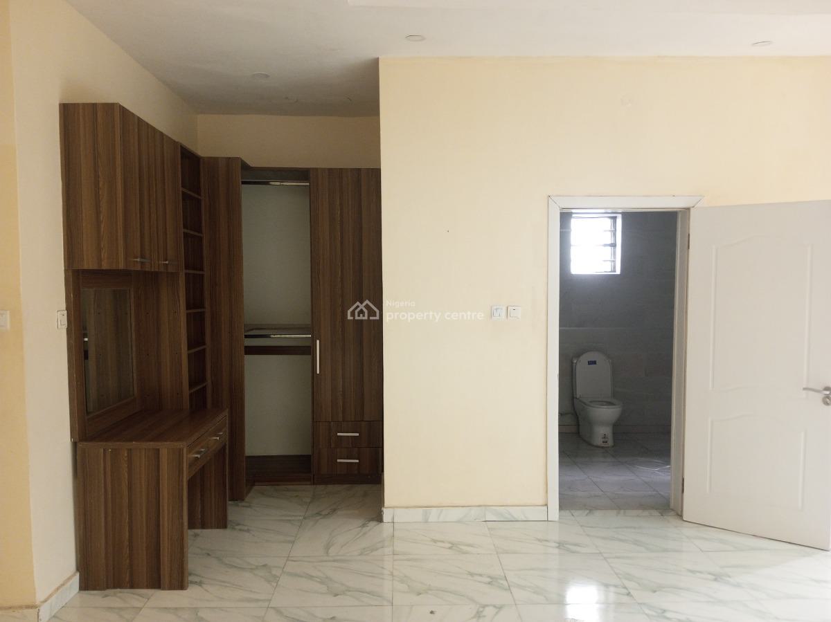 Well Maintained 4 Bed Semi Detached Duplex in a Call-in Estate, Agungi, Lekki, Lagos, Semi-detached Duplex for Rent