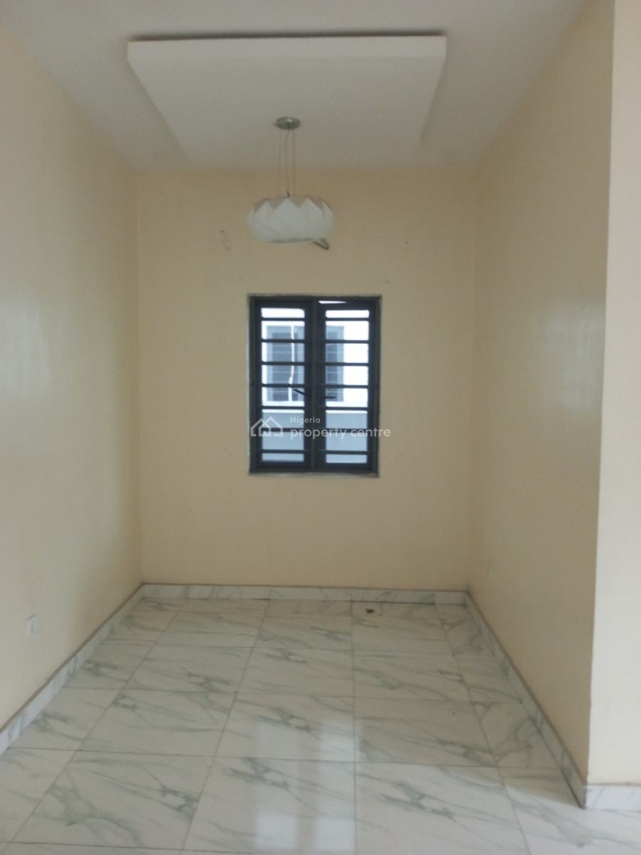 Well Maintained 4 Bed Semi Detached Duplex in a Call-in Estate, Agungi, Lekki, Lagos, Semi-detached Duplex for Rent