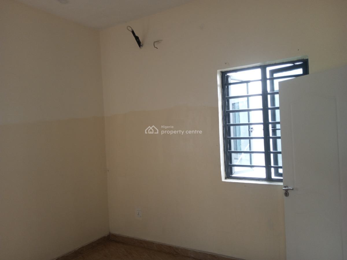 Well Maintained 4 Bed Semi Detached Duplex in a Call-in Estate, Agungi, Lekki, Lagos, Semi-detached Duplex for Rent
