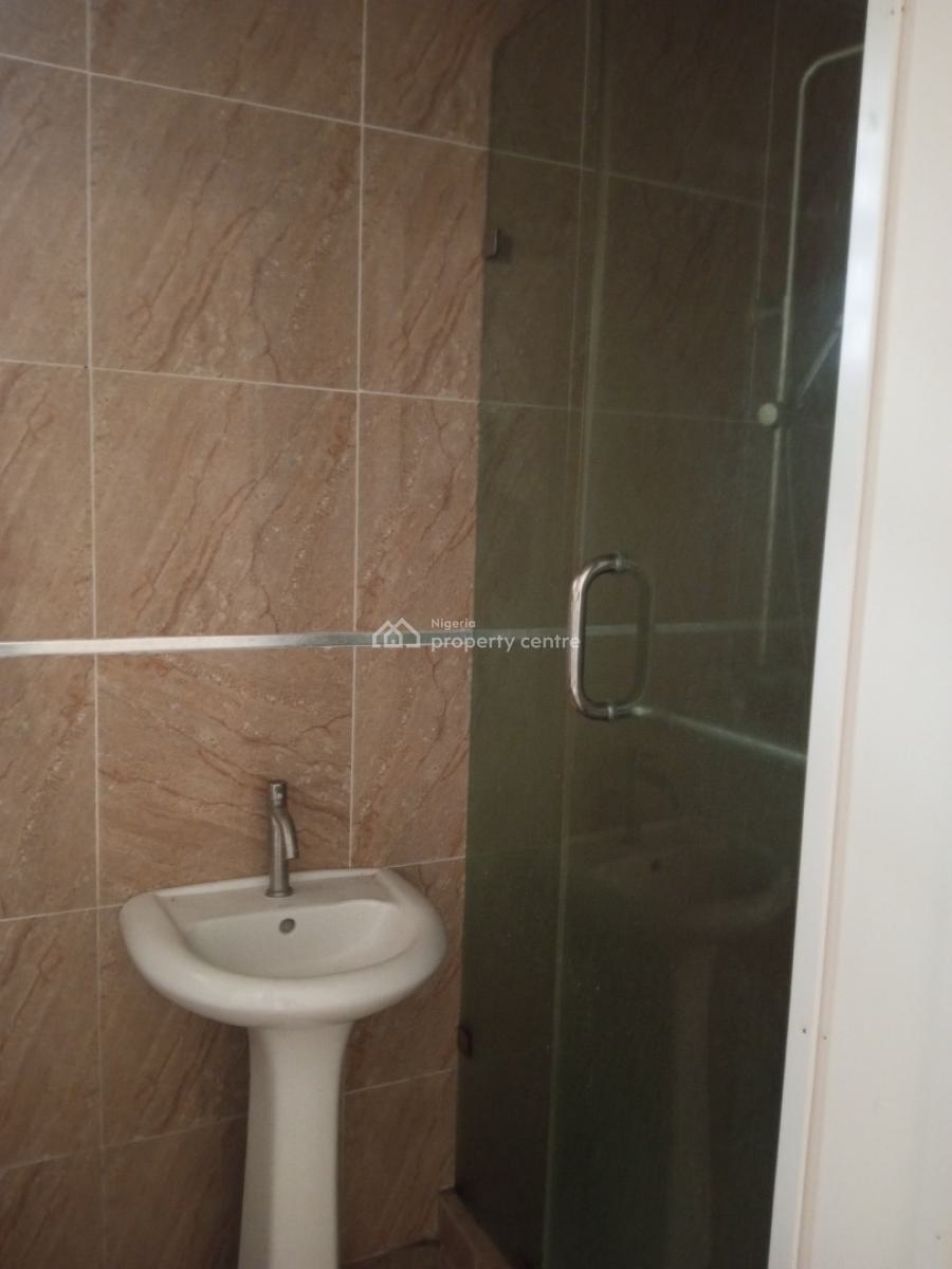 Well Maintained 4 Bed Semi Detached Duplex in a Call-in Estate, Agungi, Lekki, Lagos, Semi-detached Duplex for Rent