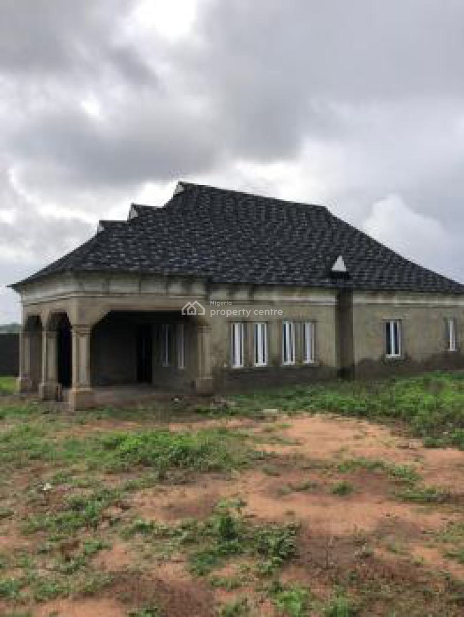 3 Bedroom Bungalow, Òkè Awon, Mogaji, Oyo Town , Atiba Local Government Area, Ibadan, Oyo, Detached Bungalow for Sale