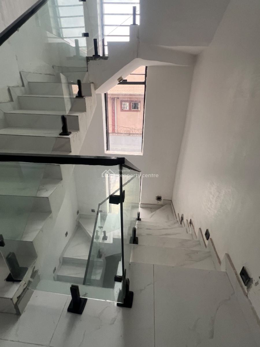 Modern 4 Bedrooms Semi Detached House with En-suite Bedrooms, Gra Phase 1, Magodo, Lagos, Semi-detached Duplex for Sale
