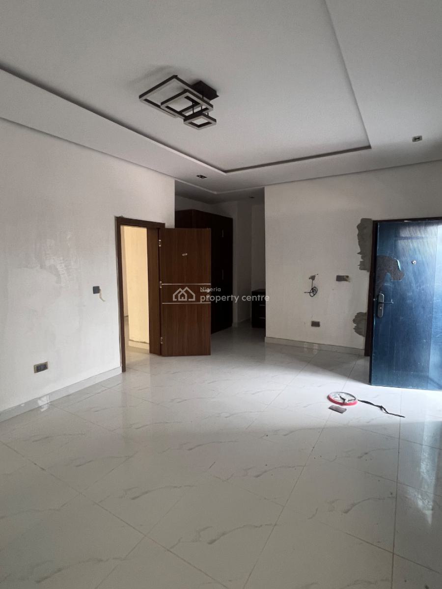 Modern 4 Bedrooms Semi Detached House with En-suite Bedrooms, Gra Phase 1, Magodo, Lagos, Semi-detached Duplex for Sale