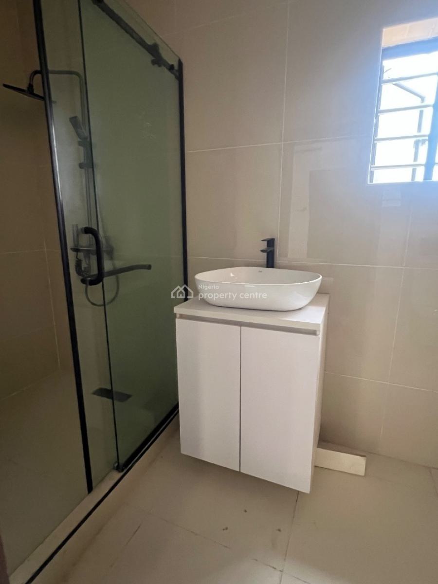 Modern 4 Bedrooms Semi Detached House with En-suite Bedrooms, Gra Phase 1, Magodo, Lagos, Semi-detached Duplex for Sale