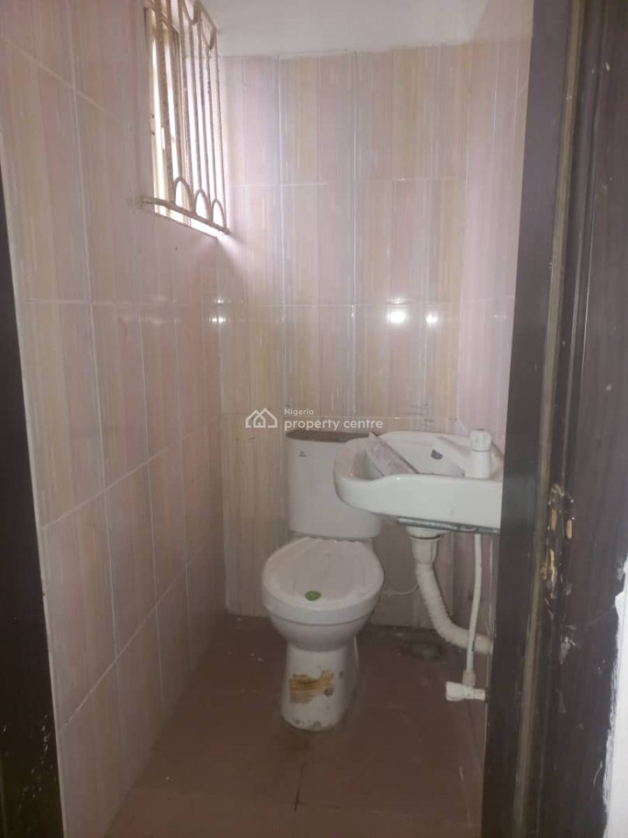 Miniflat at 94 Olaniyi Street New Oko Oba, 94 Olaniyi Street New Oko Oba, New Oko-oba, Agege, Lagos, Mini Flat (room and Parlour) for Rent