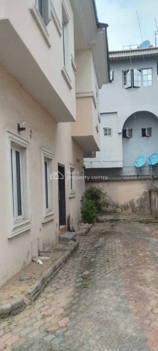 a Spacious 5 Bedroom Detached Duplex, Mega Chicken, Ikota Villa Estate, Ikota, Lekki, Lagos, Detached Duplex for Rent