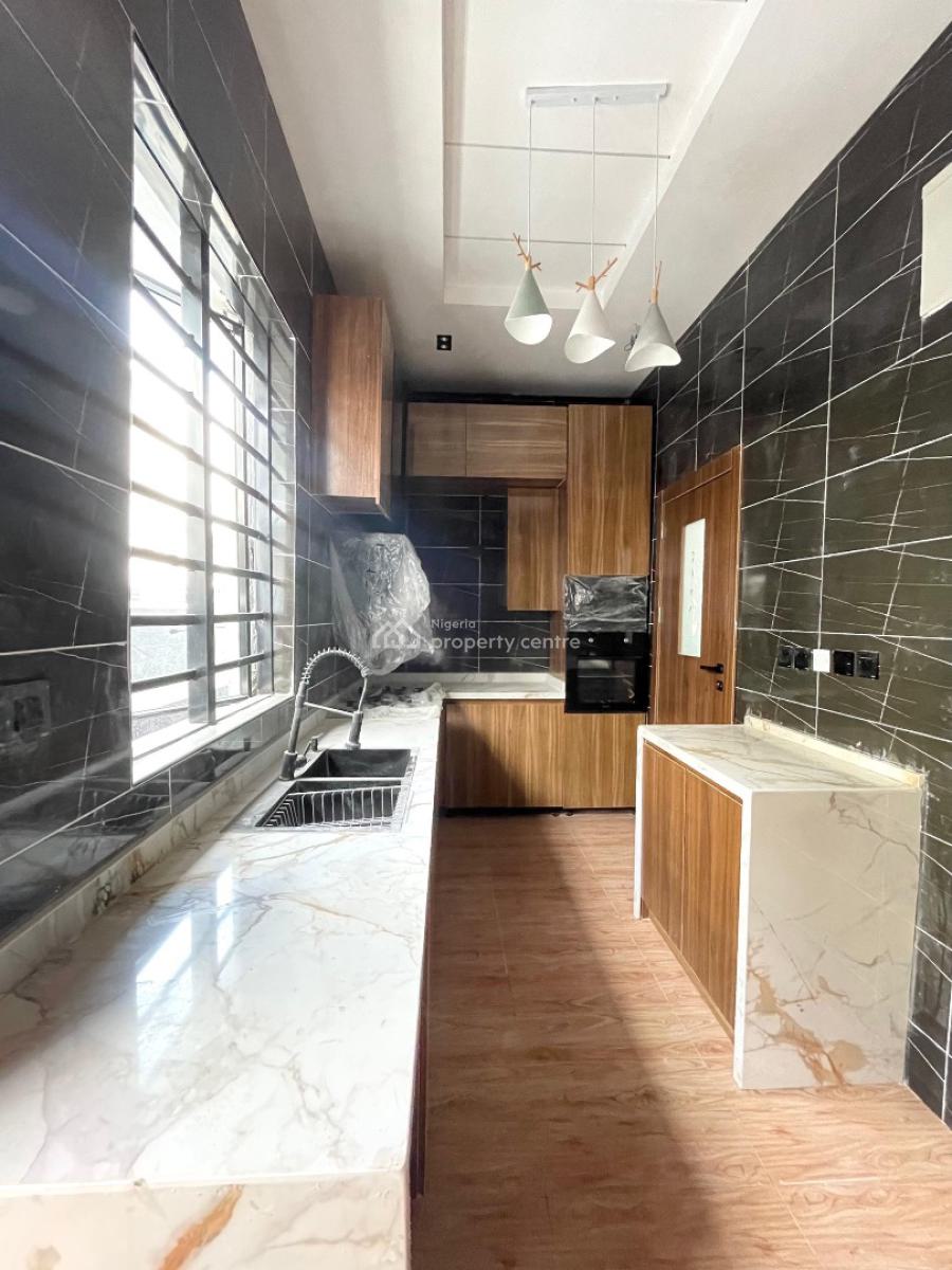 4 Bedroom Semi-detached, Ikota, Lekki, Lagos, Semi-detached Duplex for Sale