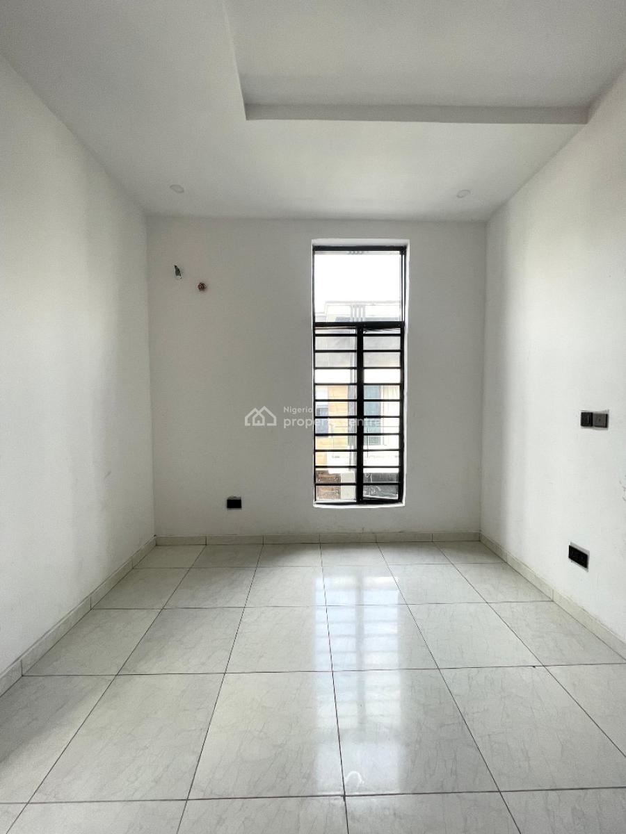 4 Bedroom Semi-detached, Ikota, Lekki, Lagos, Semi-detached Duplex for Sale