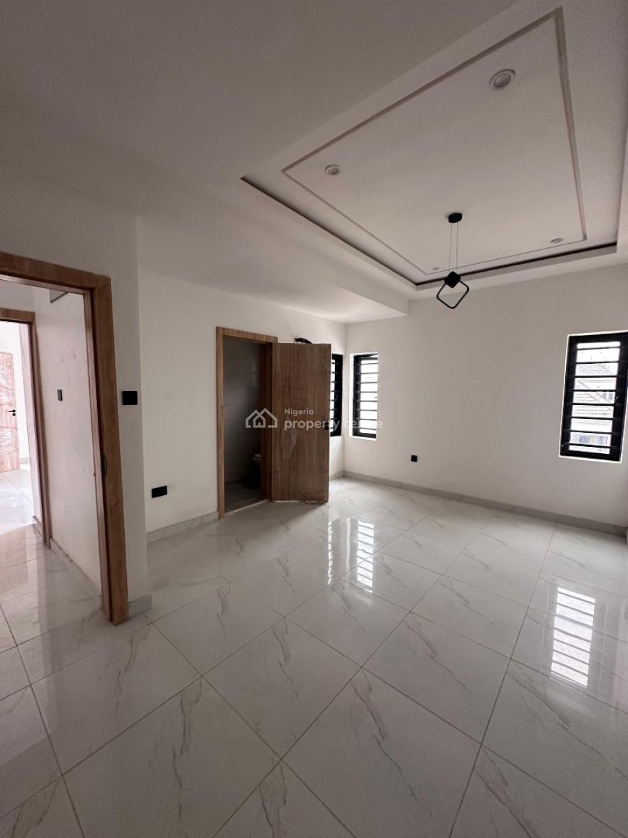 2 Bedroom Apartment(unit 8), Ologolo, Lekki, Lagos, Flat / Apartment for Rent
