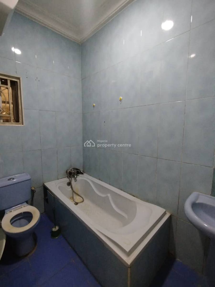Well Service 3 Bedroom Flat First Floor Without Bq, Utako, Abuja, Flat / Apartment for Rent