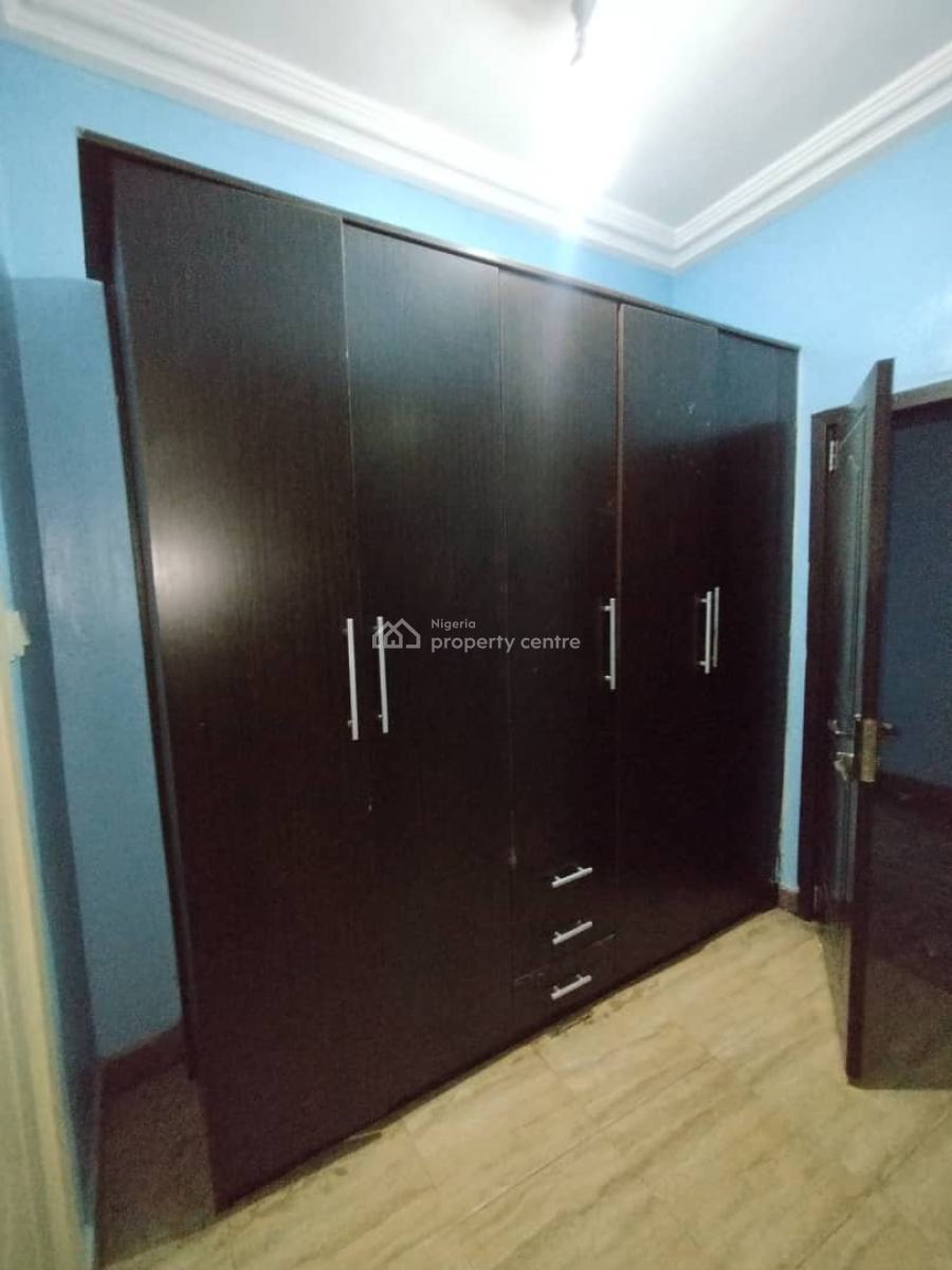 Well Service 3 Bedroom Flat First Floor Without Bq, Utako, Abuja, Flat / Apartment for Rent