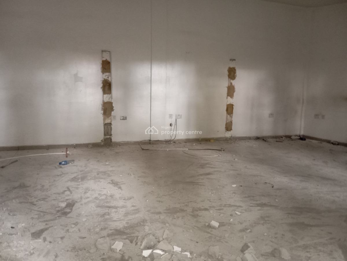 Spacious Shop, Mayfair Gardens Complex, Awoyaya, Ibeju Lekki, Lagos, Plaza / Complex / Mall for Rent