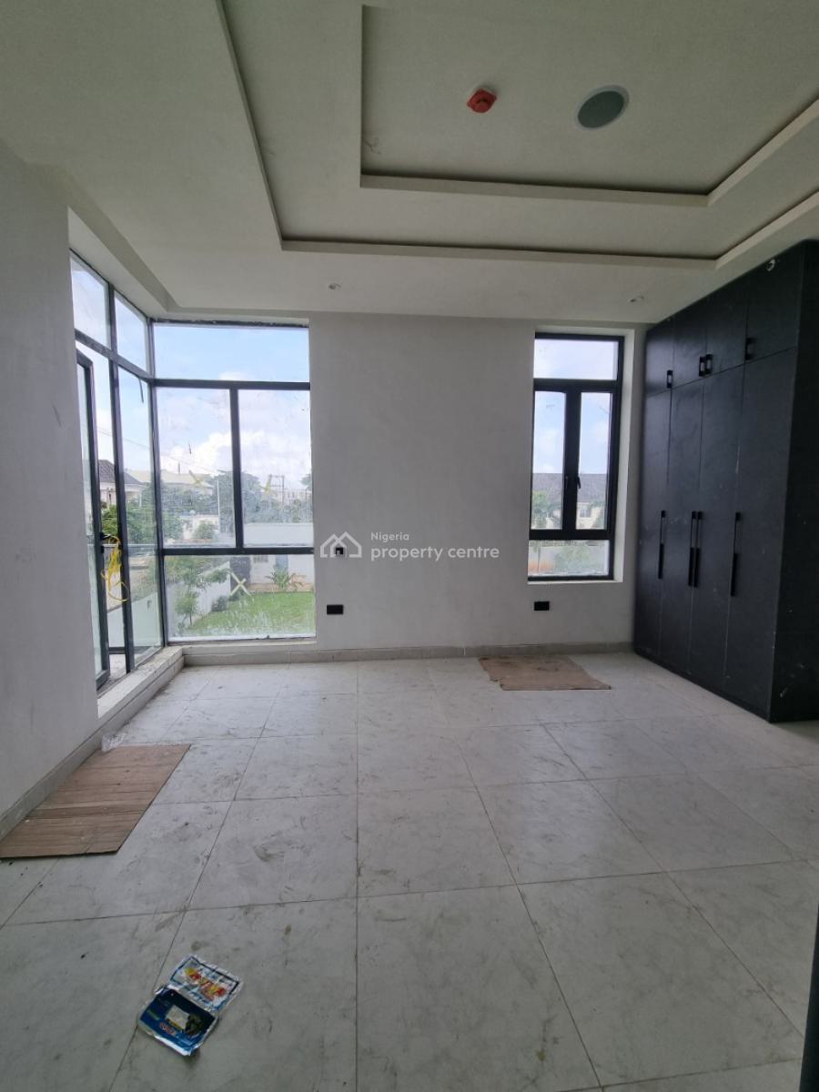 Newly Built 2-bedroom Apartment, Lekki Phase 1, Lekki, Lagos, Flat / Apartment for Sale
