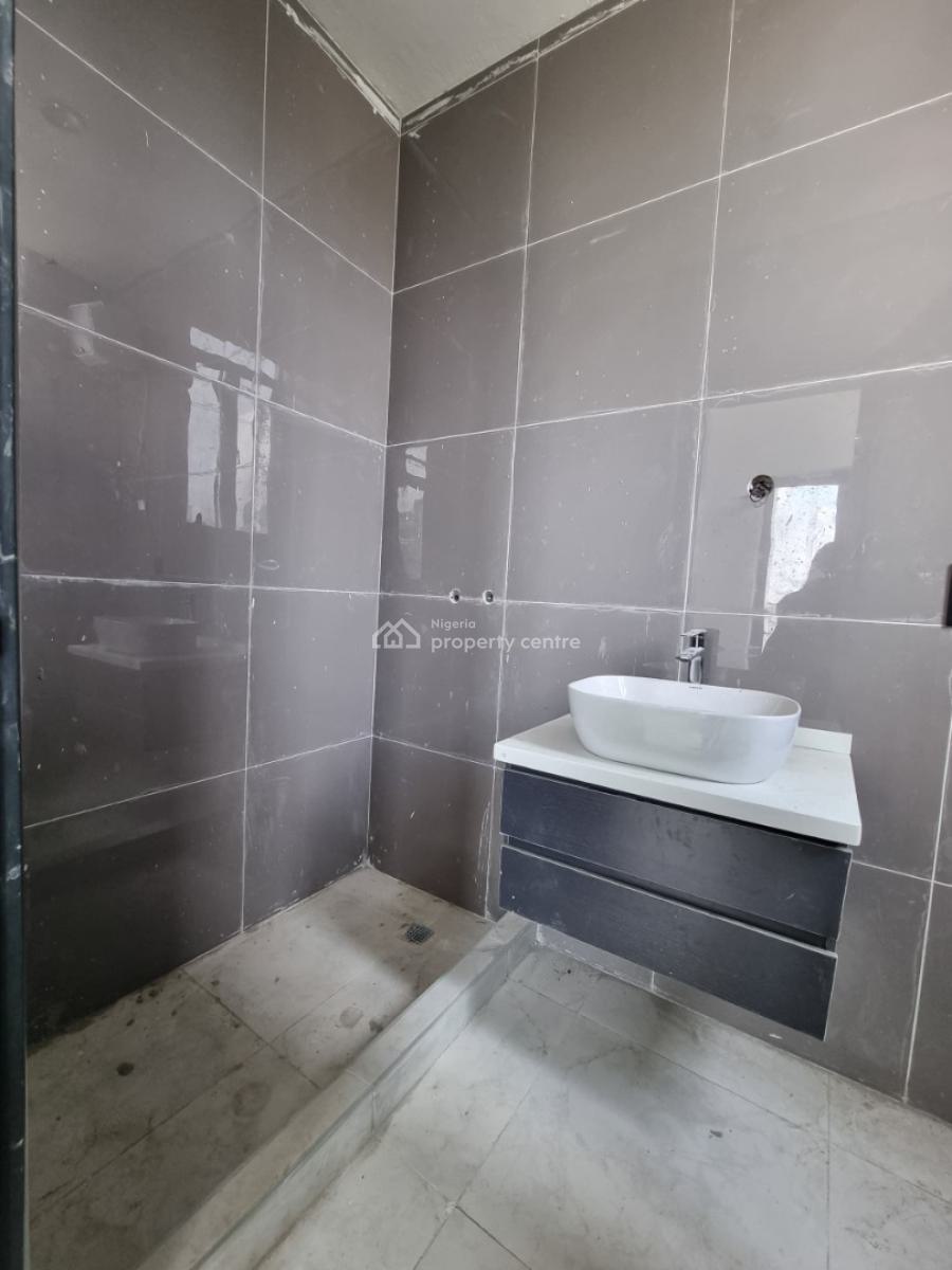 Newly Built 2-bedroom Apartment, Lekki Phase 1, Lekki, Lagos, Flat / Apartment for Sale