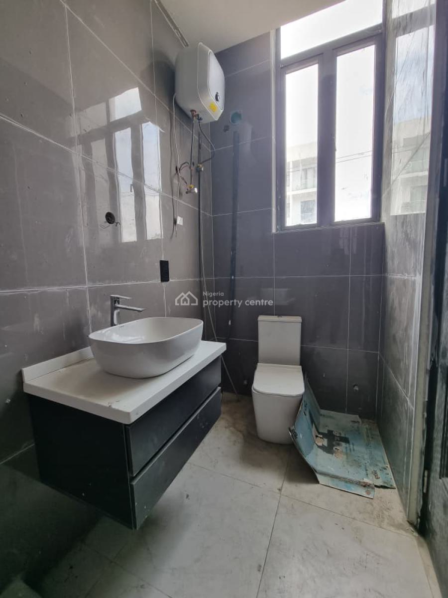 Newly Built 2-bedroom Apartment, Lekki Phase 1, Lekki, Lagos, Flat / Apartment for Sale