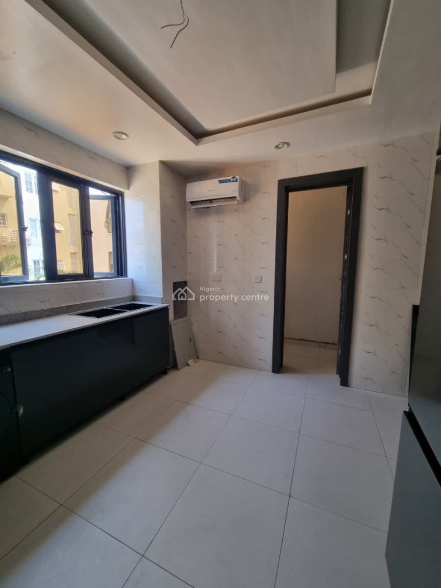 Newly Built 2-bedroom Apartment, Lekki Phase 1, Lekki, Lagos, Flat / Apartment for Sale