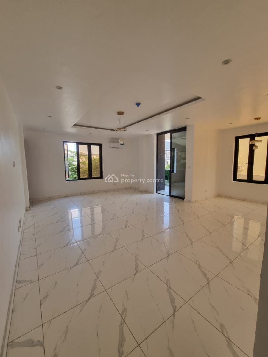 Newly Built 2-bedroom Apartment, Lekki Phase 1, Lekki, Lagos, Flat / Apartment for Sale