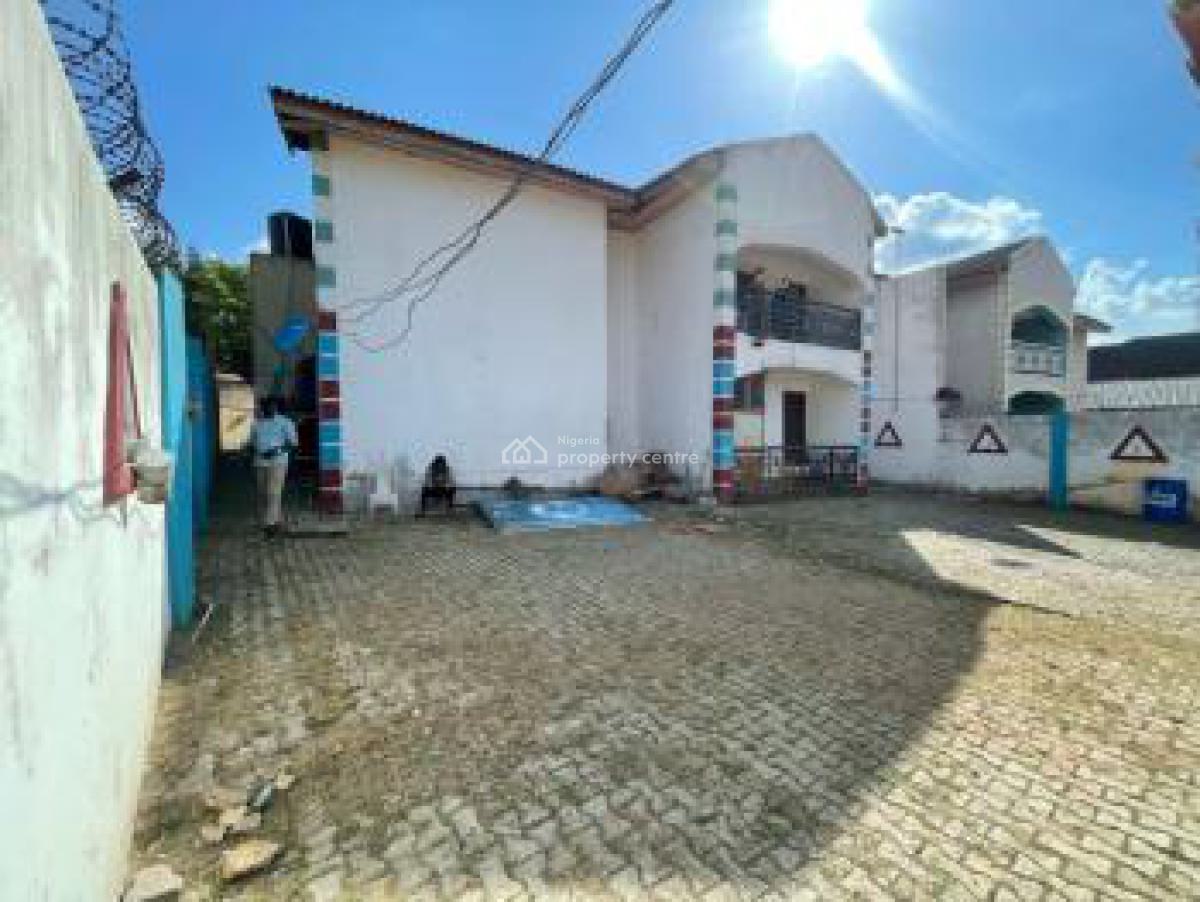 Commercial 5 Bedroom Semi-detached Duplex, Ikolaba / Agodi Gra Road, Ibadan North, Oyo, Semi-detached Duplex for Sale