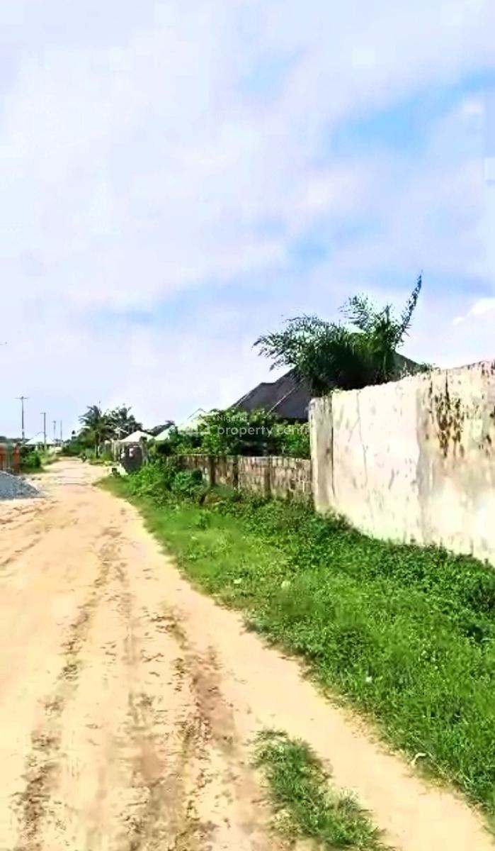 Plots at Nichemtex Estate, Nichemtex Estate Bayeku, Ikorodu, Lagos, Mixed-use Land for Sale