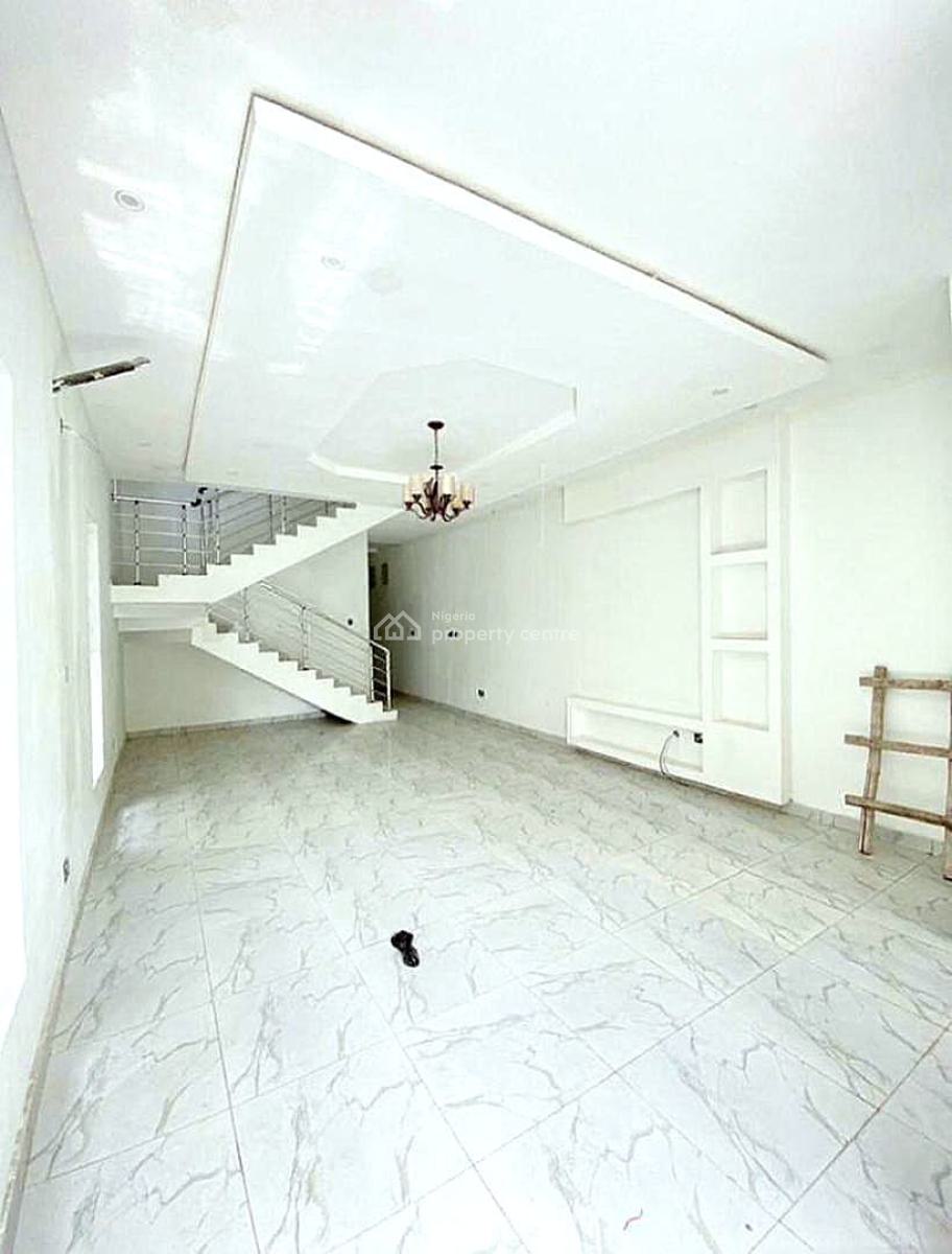 Well Maintained 4 Bedroom Semi-detached Duplex, Orchid, Lekki, Lagos, Semi-detached Duplex for Sale