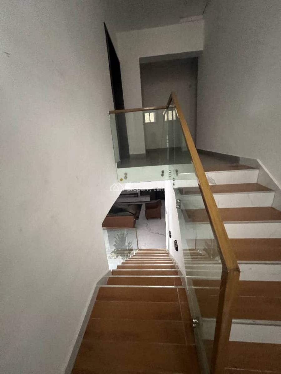 4 Bedrooms Duplex, Kolapo Ishola G.r.a, Akobo, Ibadan, Oyo, Semi-detached Duplex for Sale